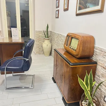 Chiaravalle Apartment