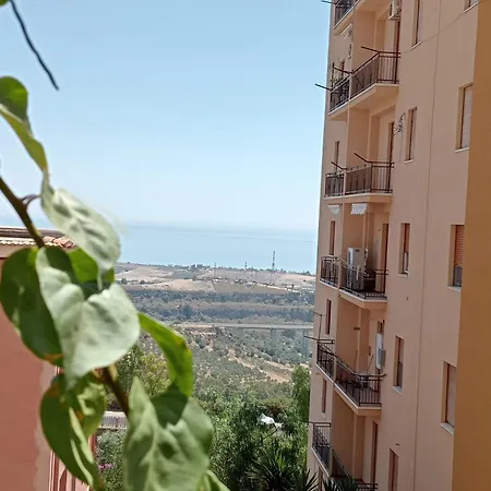 Chiaravalle Apartment *