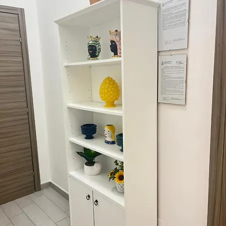 Chiaravalle Apartment *