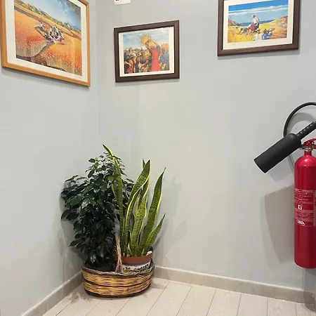 Chiaravalle Apartment